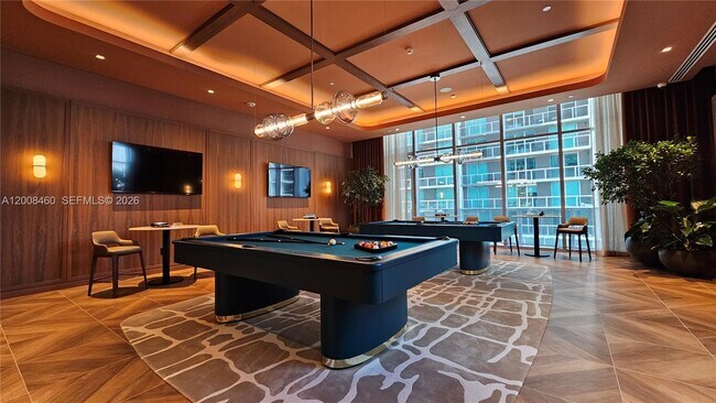 Building Photo - 77 SE 5th St