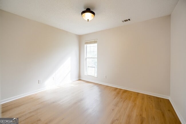 Building Photo - 1570 Swan Valley Ct