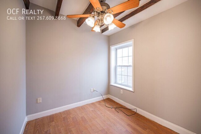 Building Photo - 2123 Spring Garden St