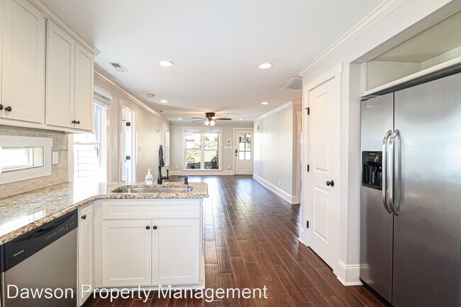 Building Photo - 3 br, 2 bath House - 2830 Hilliard Drive