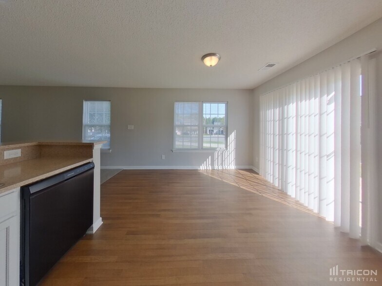 Building Photo - 2023 Wexford Way