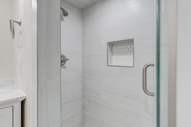 Building Photo - 2602 24th St