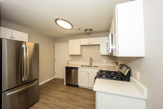 Building Photo - 5651 Eagles Feather Ln