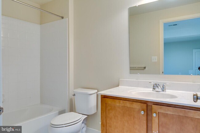 Building Photo - 42948 Courtland Chase Square