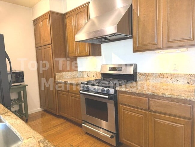 Building Photo - ***Dual-Primary 2 bed / 2 bath Condo in Carmel Valley - Available NOW***