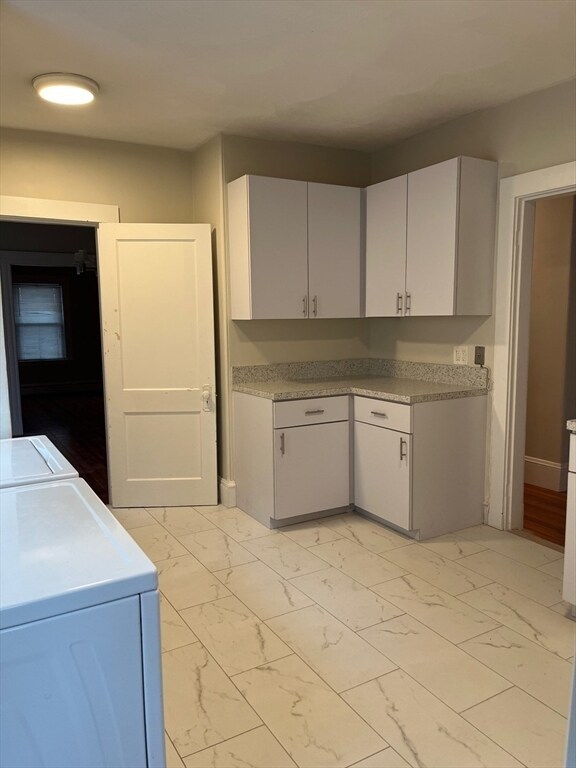 Building Photo - 145 Winsor Ave