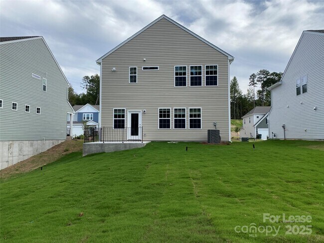 Building Photo - 18219 Stark Wy