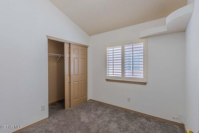 Building Photo - 12833 Tierra Pueblo Dr