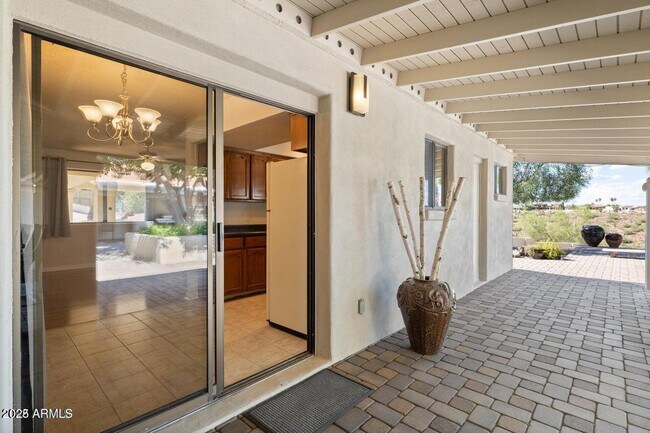 Building Photo - 15912 E Palomino Blvd