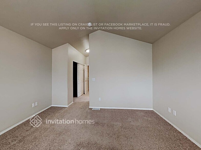 Building Photo - 1821 66th Ave NE