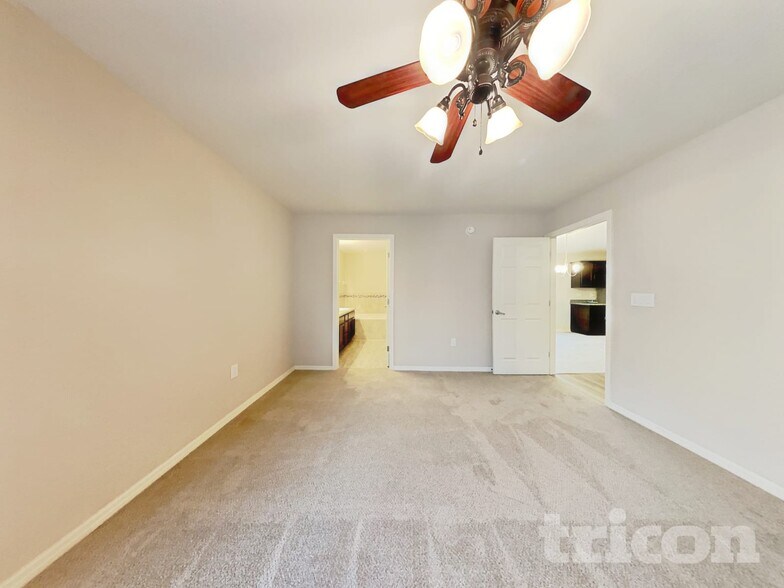 Building Photo - 505 Interlock St