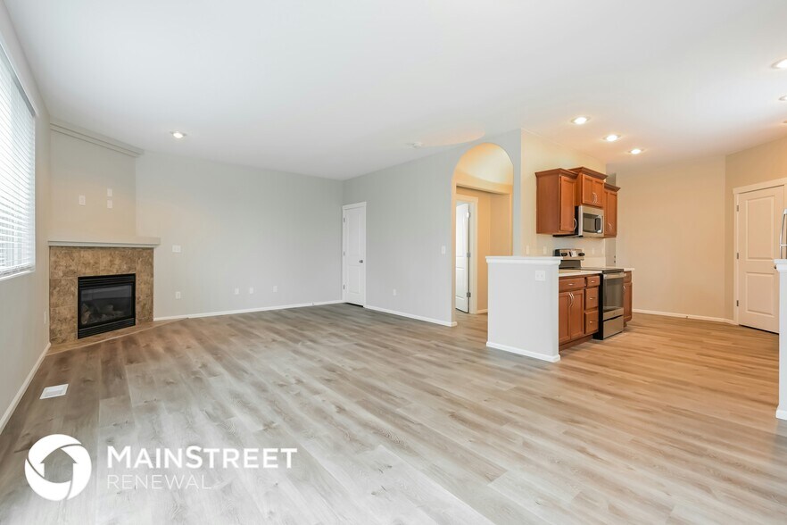 Building Photo - 8117 207th St E