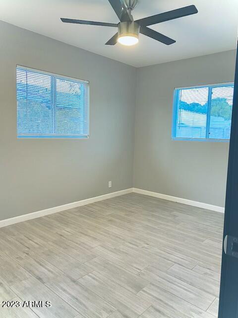 Building Photo - 2020 E Weldon Ave