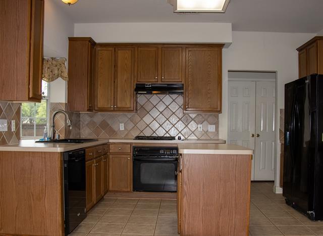 Building Photo - 4021 Aladdin Dr