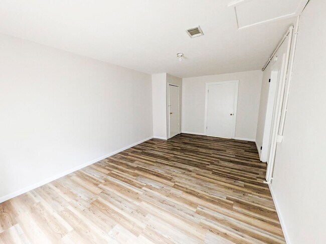Building Photo - 4510 El Paso Ave