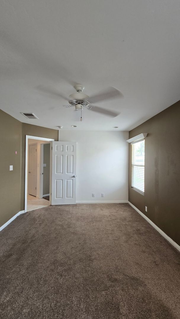 Building Photo - 10315 Cheyenne Dr