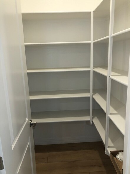 Building Photo - 22718 E Bonanza Way