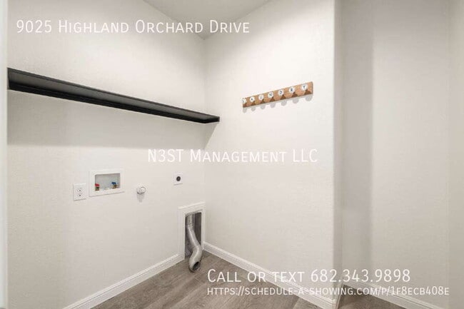 Building Photo - 9025 Highland Orchard Dr