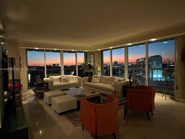 Building Photo - 16500 Collins Ave