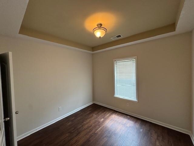 Building Photo - 135 CLEAR SPRING Cir