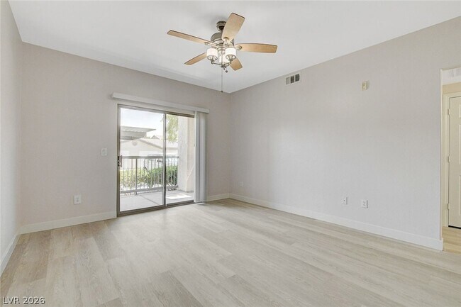 Building Photo - 8000 W Badura Ave