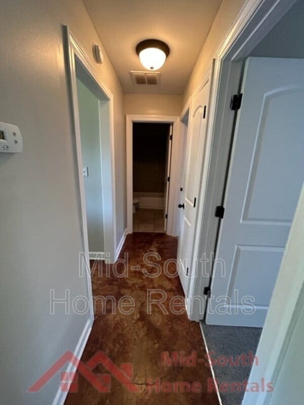 Building Photo - 8894 Smith Ranch Dr
