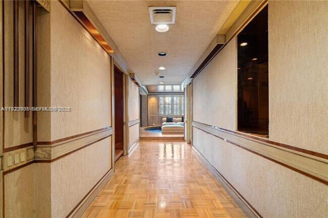 Building Photo - 11111 Biscayne Blvd