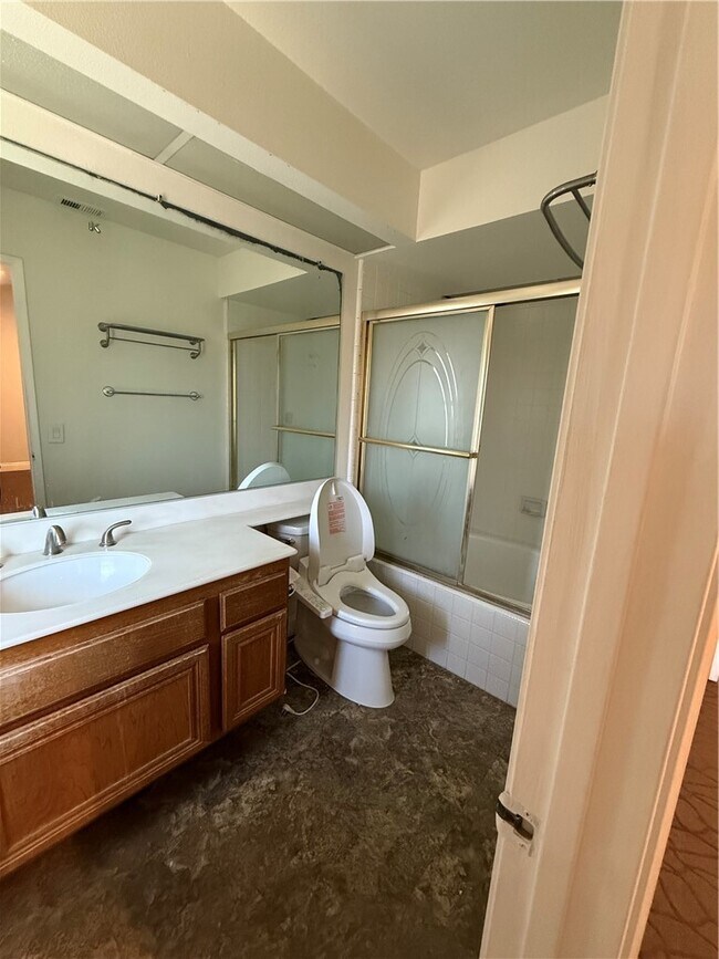 Building Photo - 9 Rock Cliff Pl