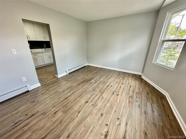 Building Photo - 213-49 39th Ave