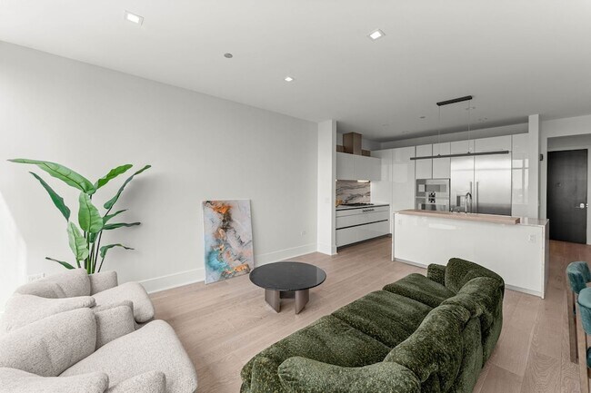 Building Photo - 363 E Wacker Dr