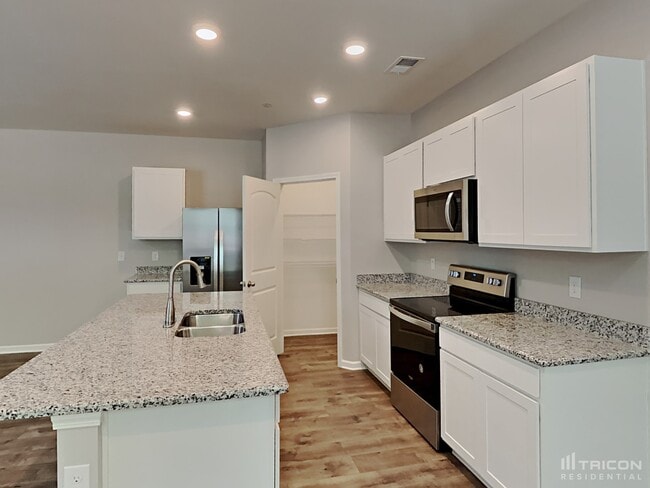 Building Photo - 9216 War Eagles Way