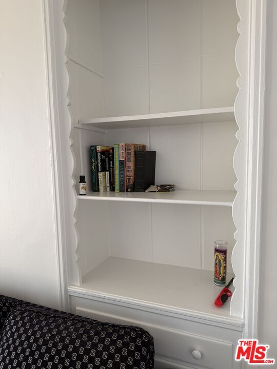 Building Photo - 653 Ramona Ave