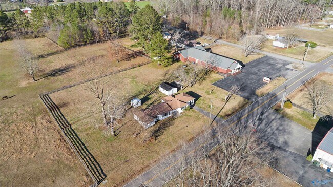 Building Photo - 1189 Cave Spring Rd