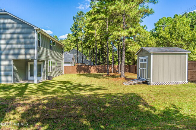 Building Photo - 412 Palisades Dr