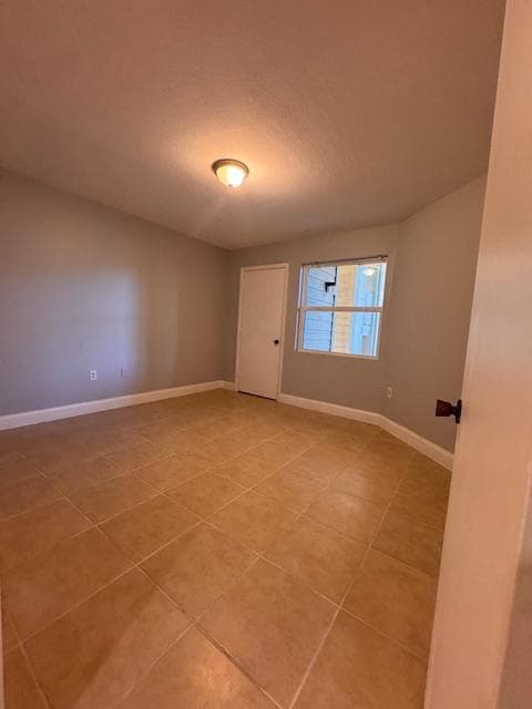 Building Photo - 3032 Parkway Blvd