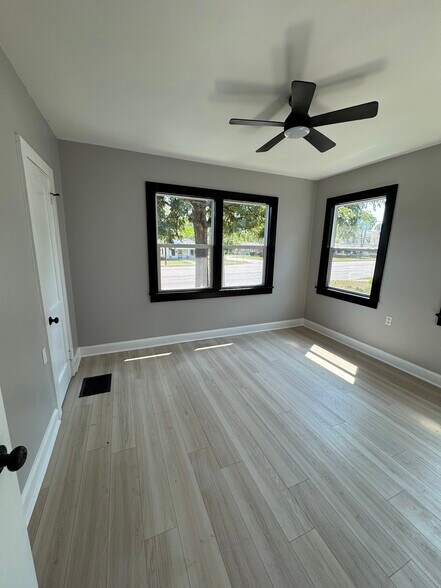 Building Photo - 1536 Bessemer Rd