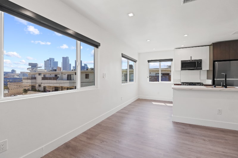 Building Photo - 701 N Hill Pl