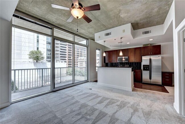 Building Photo - 44 Peachtree Pl NE