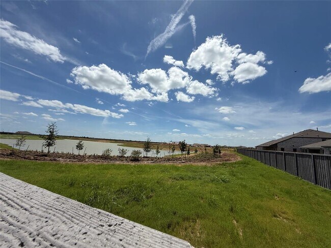 Building Photo - 16535 Mesquite Fld Dr