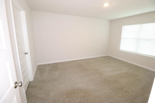 Building Photo - 3008 Jane Ln