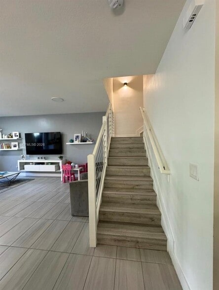 Building Photo - 10521 NW 81st Ter