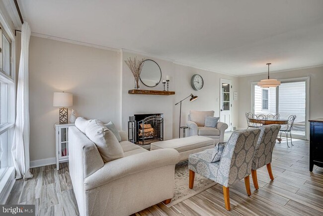 Building Photo - 4801 Apple Tree Dr