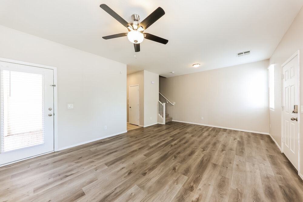 Building Photo - 3815 S 52nd Ln