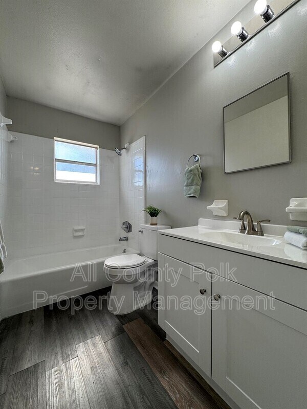 Building Photo - 420 Ellerbe Way