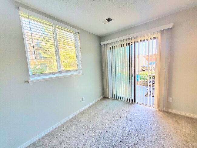 Building Photo - 3061 S Ursula Cir