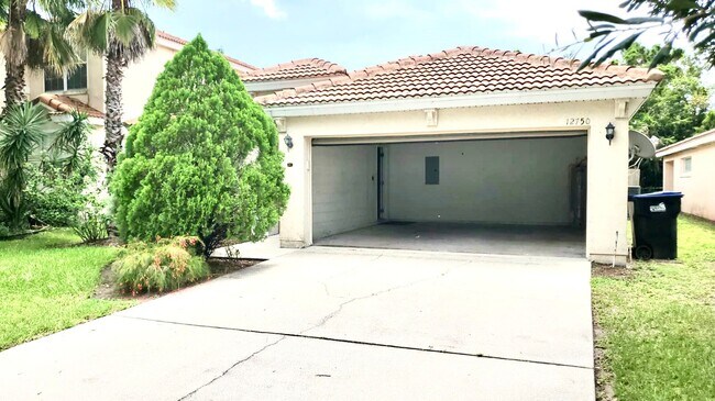 Building Photo - 12750 Sophiamarie Loop
