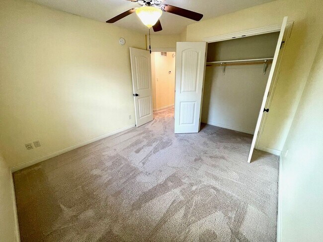 Building Photo - 3 Bedroom Ranch-Style Home in West Columbia