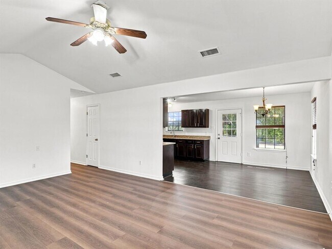 Building Photo - 1303 Lovers Ln