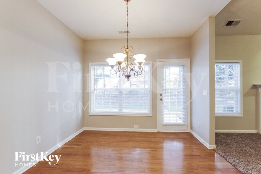 Building Photo - 5502 Fulton Ridge Dr