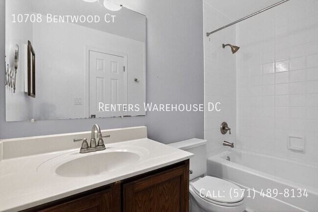 Building Photo - 10708 Bentwood Ct